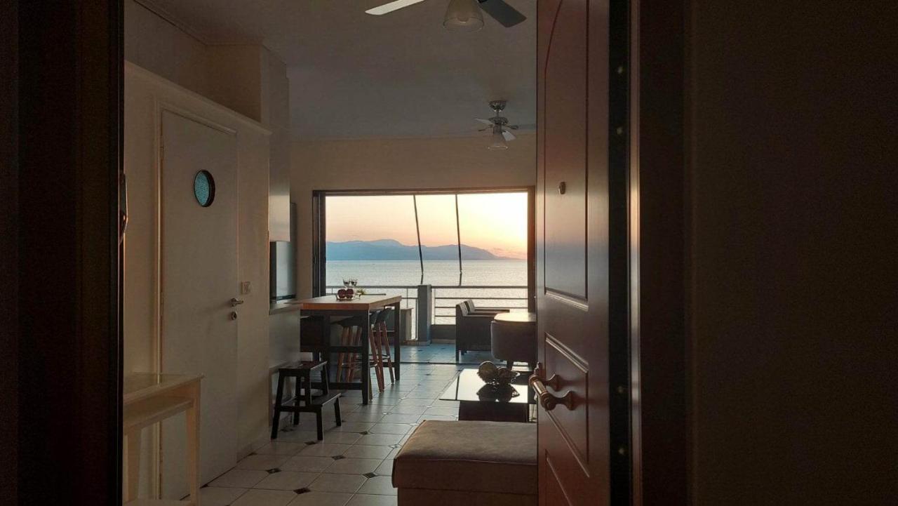 Loutraki Bay Apartment Exterior photo